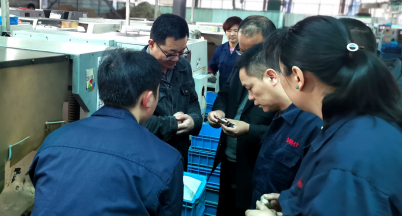 持續開展現場檢查工作，充分保障過程有效推進 ——公司生產中心綜合檢查小組來機加工車間檢查
